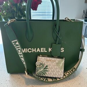 Michael Kors Green wallet keychain